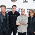 OneRepublic di Red Carpet Billboard Music Awards 2014