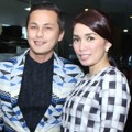 Ussy Sulistiawaty dan Andhika Pratama Saat Ditemui di Kawasan Benhill, Jakarta