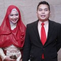 Denny Chandra Hadir di Resepsi Pernikahan Adi Nugroho dan Donita