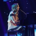 Christina Perri Bawakan Lagu 'Thousand Years'