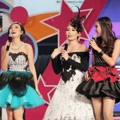 Lolita Agustine, Ayu Dewi dan Syahnaz Sadiqah Jadi Host HUT 'Dahsyat' yang ke-7