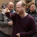 Jeremy Renner Mendengarkan Arahan Sutradara Joss Whedon