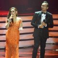 Penampilan Nia Daniati dan Sammy Simorangkir di Konser 'Gelas-Gelas Kaca'