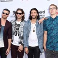 MAGIC! di Red Carpet Billboard Music Awards 2015