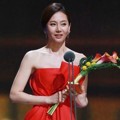 Yeom Jung Ah Raih Piala Best Actress of The Year