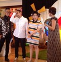 Uya Kuya dan Ayu Dewi Menjadi Host di Baby Shower Raffi-Nagita