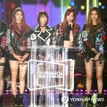 EXID Raih Piala MBC Music Star Award