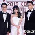 Lee Hwi Jae, Hani EXID dan Taecyeon 2PM di Red Carpet KBS Gayo Daechukje 2015