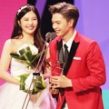 Joy dan Sungjae Raih Piala Best Couple