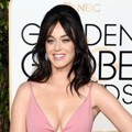 Katy Perry di Red Carpet Golden Globes Awards 2016