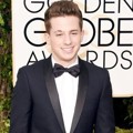 Charlie Puth di Red Carpet Golden Globes Awards 2016