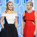 Amy Schumer dan Jennifer Lawrence di Golden Globe Awards 2016