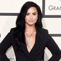 Demi Lovato di Red Carpet Grammy Awards 2016