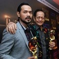 Oka Antara dan Deddy Sutomo Raih Penghargaan Pasangan Terbaik IMA Awards 2016