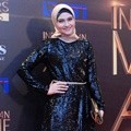 Zee Zee Shahab Hadir di Indonesia Movie Actors Awards 2016
