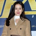 Son Ye Jin Cantik di VIP Premiere Film 'Master'