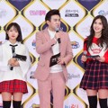Choi Yoo Jung, Jeon Somi IOI dan Kim Sun Geun Jadi MC Red Carpet KBS Entertainment Awards 2016