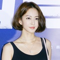 Han Ye Seul Cantik dengan Rambut Pendek di Premiere Film 'Real'