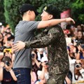 Meski Belum Resmi Keluar Wamil, Donghae Ikut Menjemput Eunhyuk di Kamp Militer Tanggal 12 Juli 2017