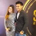 Hubungan sempat menuai kontroversi, Galih Ginanjar dan Barbie Kumalasari di Silet Awards 2017.