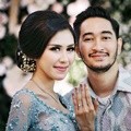 Setelah menggelar lamaran, Jeje dan Syahnaz dikabarkan akan menikah pada 21 April 2018 mendatang.