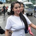 Dewi Persik Ditemui Usai Jadi Bintang Tamu 'Brownis'