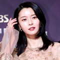 Nara Hello Venus tampil cantik di Red Carpet SBS Drama Awards 2017