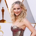 Jennifer Lawrence di Red Carpet Oscar 2018