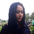 Bunga Citra Lestari Hadir di Pemakaman Deddy Sutomo