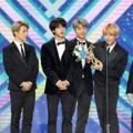 BTS sukses mendapat 2 piala kategori 2019 Global V Live Top 10 Best Artist dan Bonsang di Golden Disc Awards 2019 divisi digital.