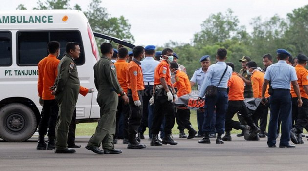 Jenazah Pramugari Air Asia Dikenali dari Cincin dan Jam Tangan