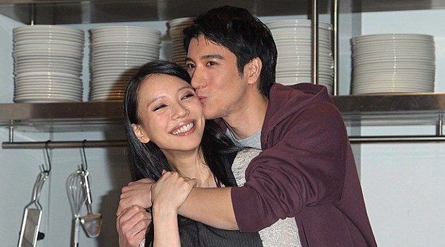 Istri Wang Lee Hom Diduga Hamil Lagi