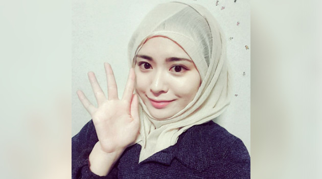 Masuk Islam  dan Berhijab  Cewek Cantik Korea  Ini Hebohkan 