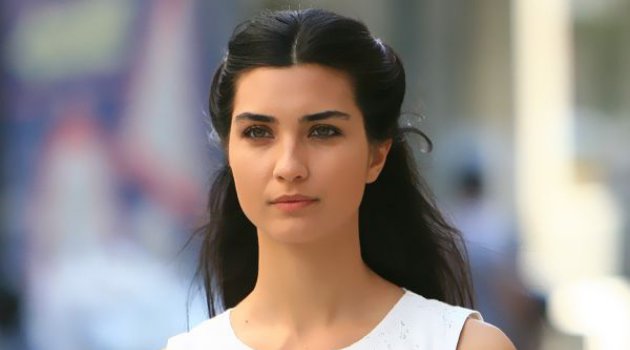 Tuba Buyukustun 'Cinta Elif' Rayakan Ulang Tahun Ke-4 