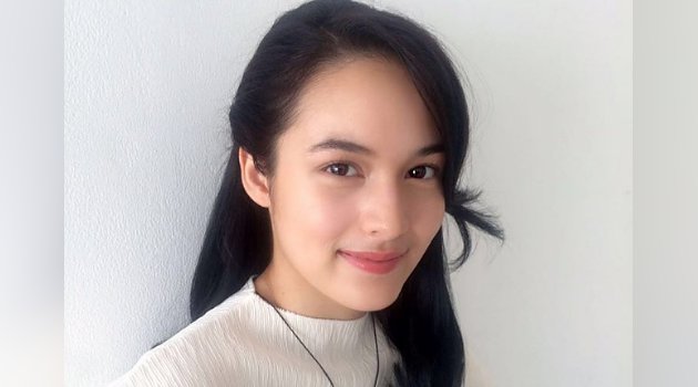 Foto Bareng Dian Sastro di IMAA 2016, Chelsea Islan Malah Dikira Hamil