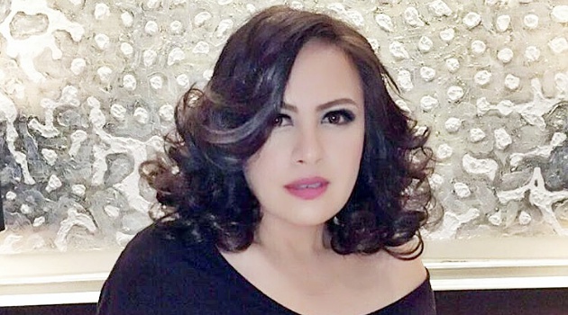  Hamil  Muda  Cynthia Lamusu Pamer Rambut  Baru