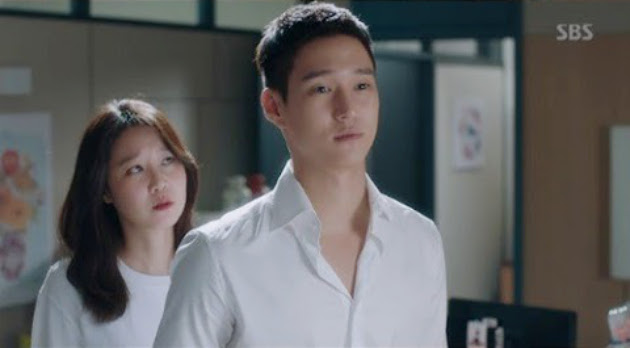 Go Kyung Pyo Cium Gong Hyo Jin di 'Jealousy Incarnate 