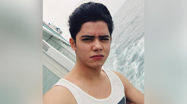 Pose Panas Aliando Bikin Netter Histeris Lihat Tato  