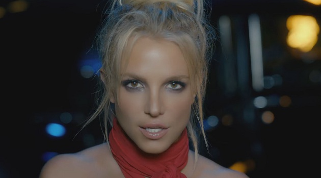 Pakai Lingerie Britney Spears Umbar Adegan Sensual Di Mv Slumber Party