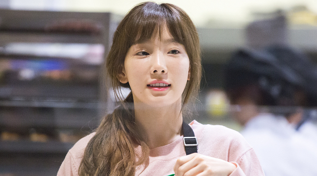 Unyu Banget, Tae Yeon Ucapkan Selamat Natal Lewat Cookies Bikinan Sendiri