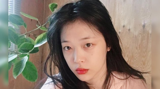 Posting Video Boneka  Barbie  Tanpa Tangan Sulli Bikin 