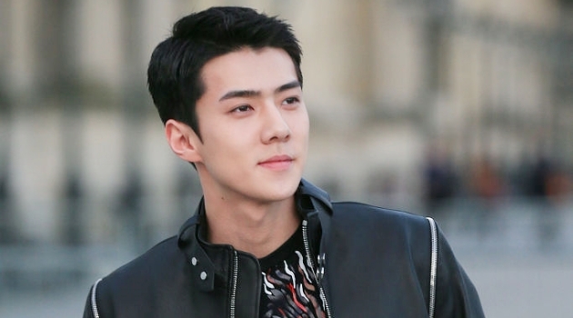 Diundang Hadiri Paris Fashion Week, Sehun EXO Masuk TV 