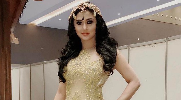 Cantik Bak Orang India, Dewi Persik Umumkan Jadwal Tayang 