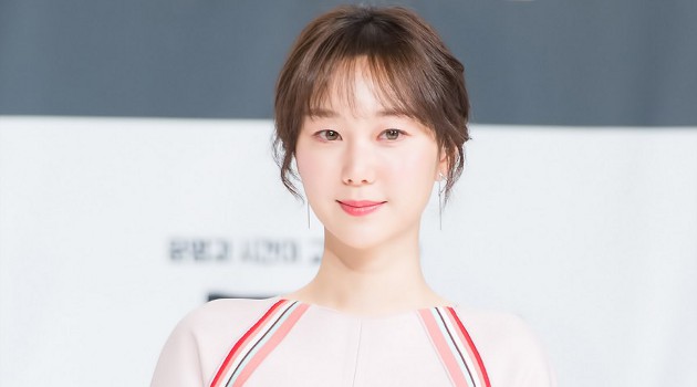 Belum Dapatkan Jung Woo Sung, 'Wolf Brigade' Kini Incar Lee Yoo Young 'Tunnel'