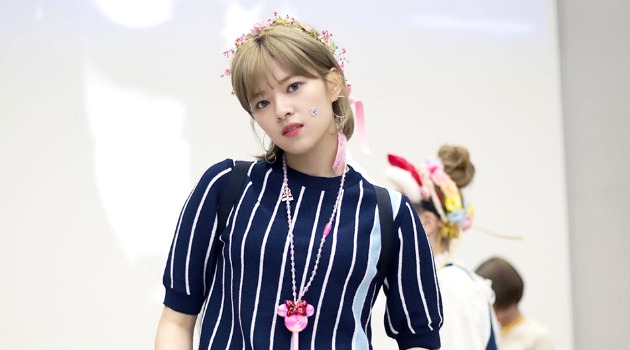 Cantik dengan Rambut  Pendek  Jeongyeon Twice  Malah Galau 