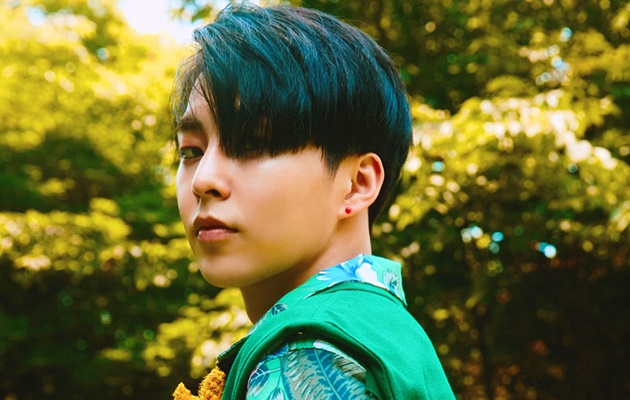 Gantengnya Xiumin Melamun Kece di Teaser Comeback EXO 'The War'