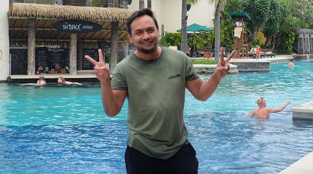 Bikin Merinding, 'Penampakan' Tangan di Foto Bebi Romeo Ini Jadi Sorotan