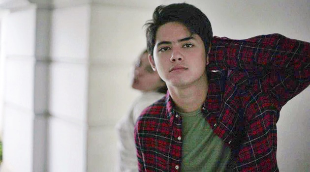 Gagal Keren Wajah Melas Aliando  Naik Mobil  Bareng Verrell 