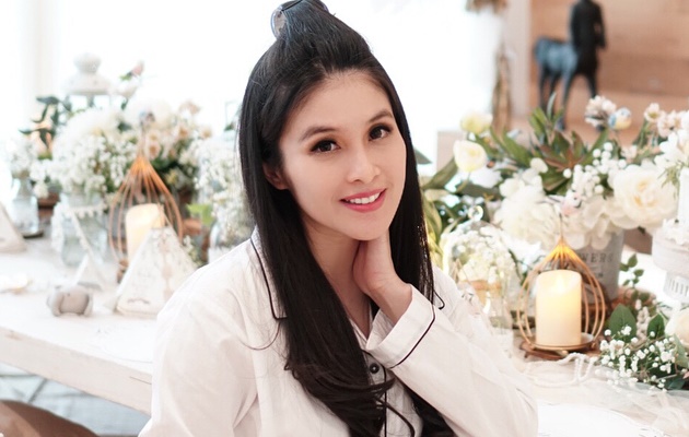 Pamer Foto Kehamilan Baru Bak Lukisan Sandra Dewi Cantiknya Kebangetan
