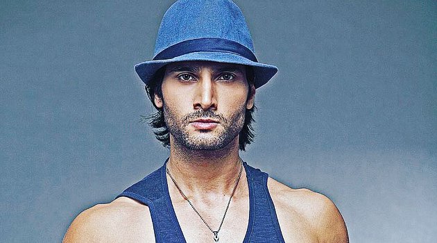 Bikin Fans Girang, Aham Sharma 'Raja Angga Karna' Akhirnya 